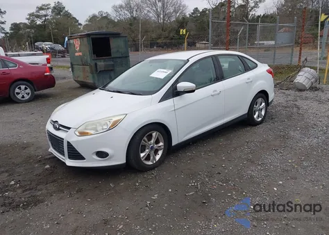2014 Ford Focus Se z USA, uszkodzony, nr VIN 1FADP3F20EL135448